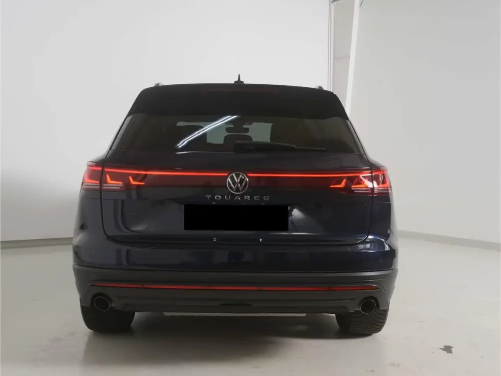 Volkswagen Touareg 3.0 TDI Grijs Kenteken ACC Luchtvering Co uit 2025, foto 3