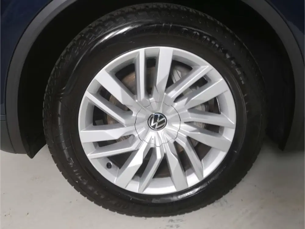Volkswagen Touareg 3.0 TDI Grijs Kenteken ACC Luchtvering Co uit 2025, foto 7