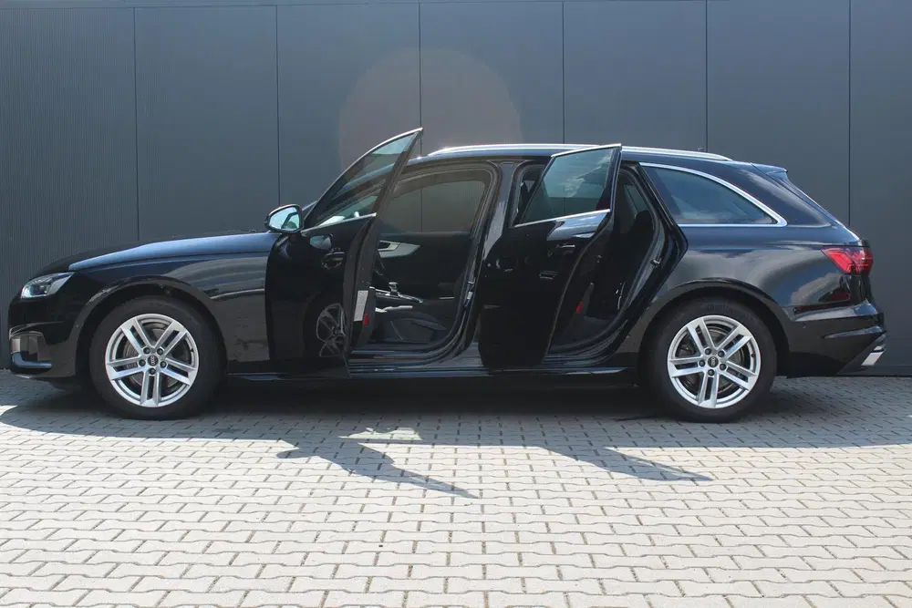 Audi A4 35 TFSI Advanced Edition uit 2023, foto 13