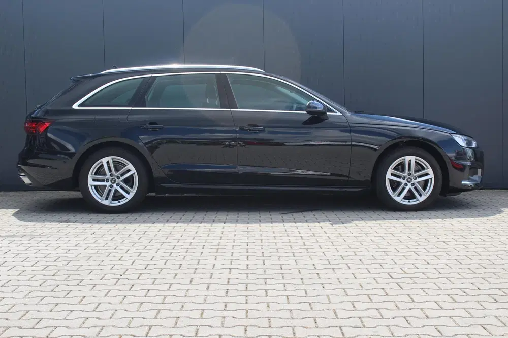 Audi A4 35 TFSI Advanced Edition uit 2023, foto 19