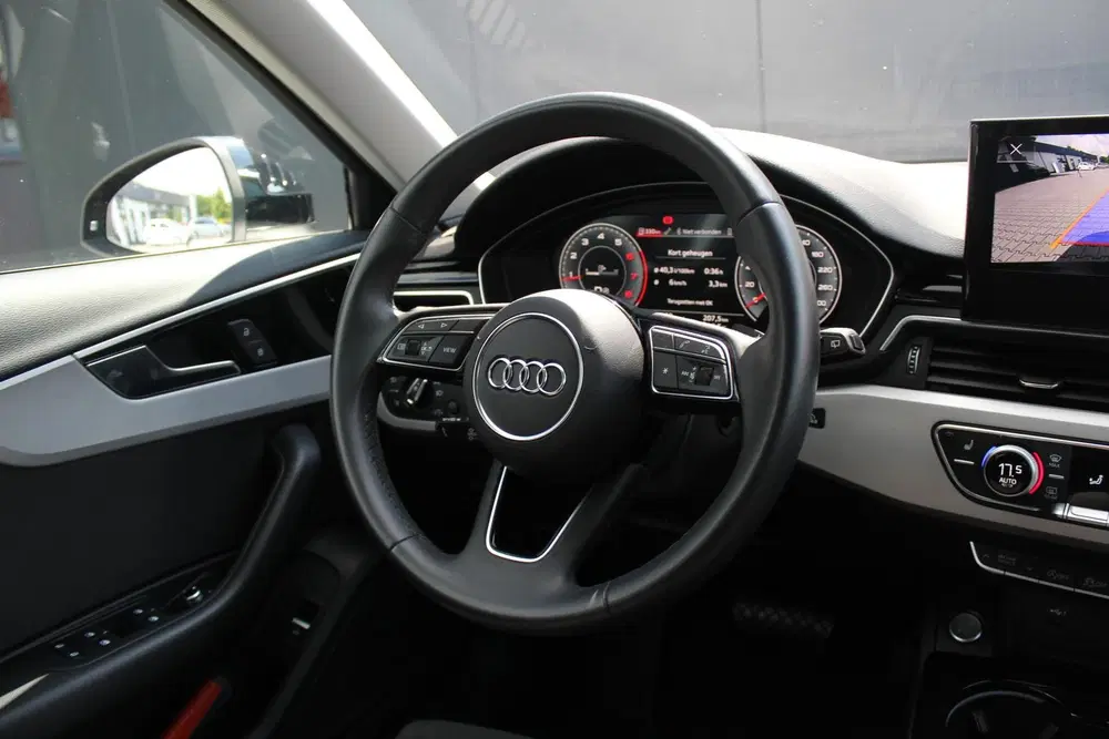 Audi A4 35 TFSI Advanced Edition uit 2023, foto 2