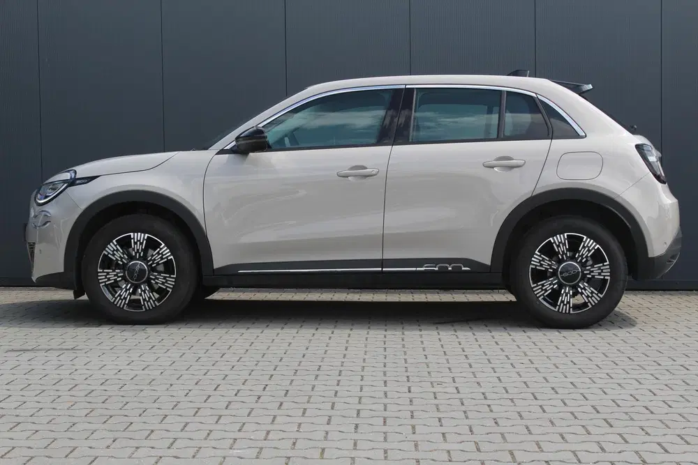 Fiat 600 1.2 Hybrid Urban uit 2025, foto 14