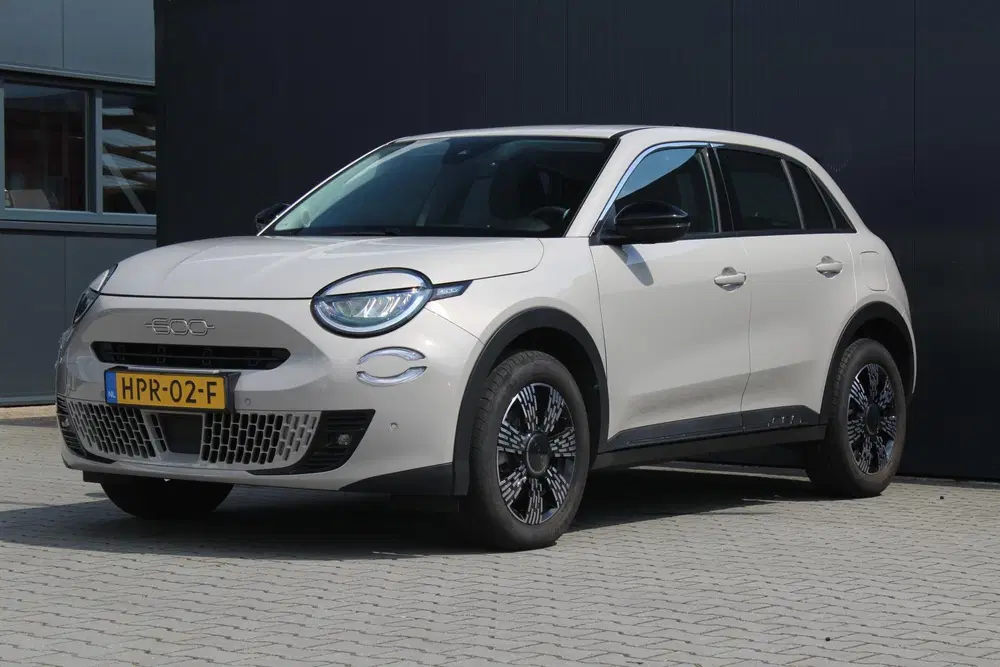 Fiat 600 1.2 Hybrid Urban uit 2025, foto 18