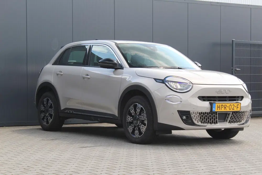 Fiat 600 1.2 Hybrid Urban uit 2025, foto 20