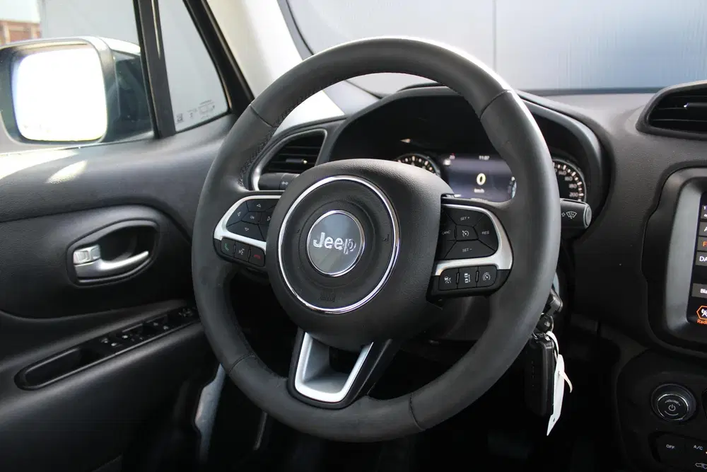 Jeep Renegade 1.5T e-Hybrid Altitude uit 2024, foto 2