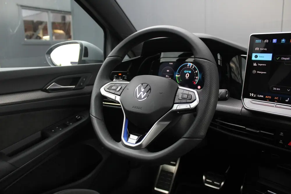 Volkswagen Golf 1.5 eHybrid GTE 272 Pk | Panorama dak | uit 2025, foto 2