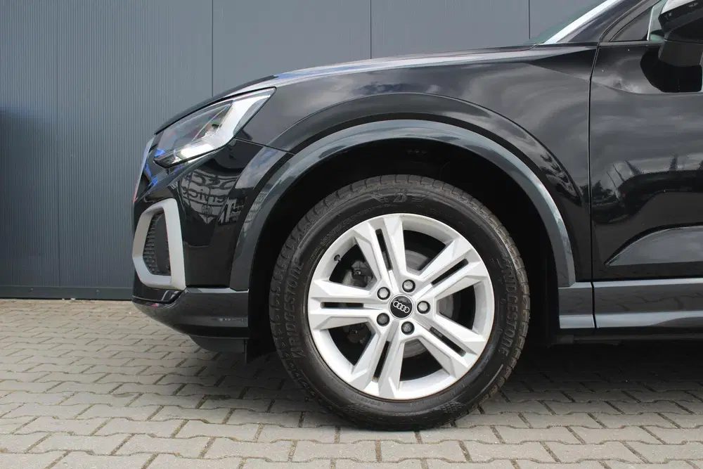 Audi Q2 35 TFSI Advanced edition uit 2021, foto 10