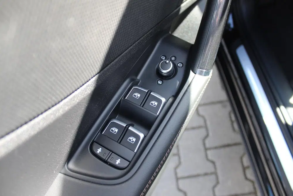 Audi Q2 35 TFSI Advanced edition uit 2021, foto 16