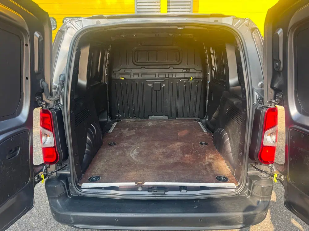 Citroën Berlingo Citroen BERLINGO 1.2 airco cruise BTW VRIJ uit 2021, foto 6