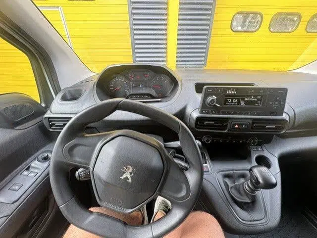 Peugeot Partner 1.2 Airco Cruise BTW&BPM VRIJ uit 2021, foto 11