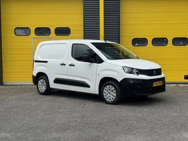 Peugeot Partner 1.2 Airco Cruise BTW&BPM VRIJ uit 2021, foto 2