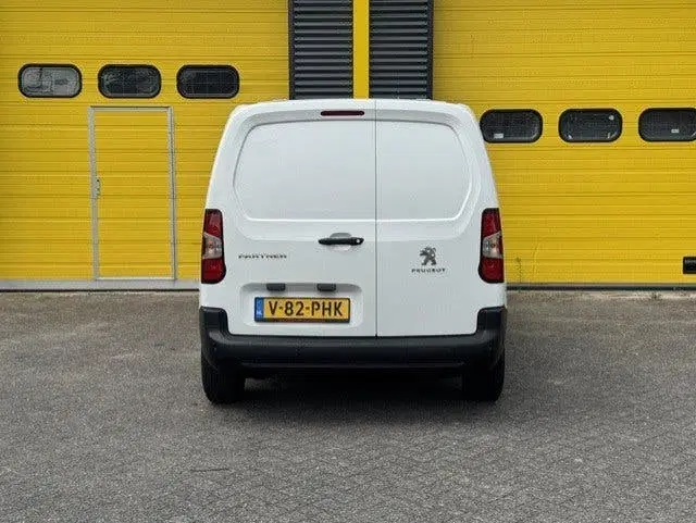 Peugeot Partner 1.2 Airco Cruise BTW&BPM VRIJ uit 2021, foto 4