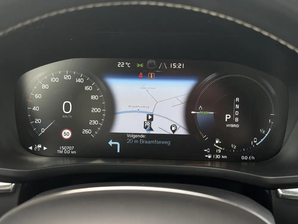Volvo XC60 2.0 T8 Twin Engine AWD R-Design | Luchtvering | B uit 2019, foto 20
