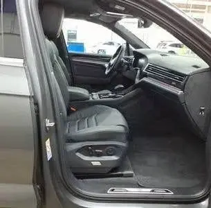 Volkswagen Touareg 3.0 TDI R-Line Grijs Kenteken ACC Stoelko uit 2025, foto 5