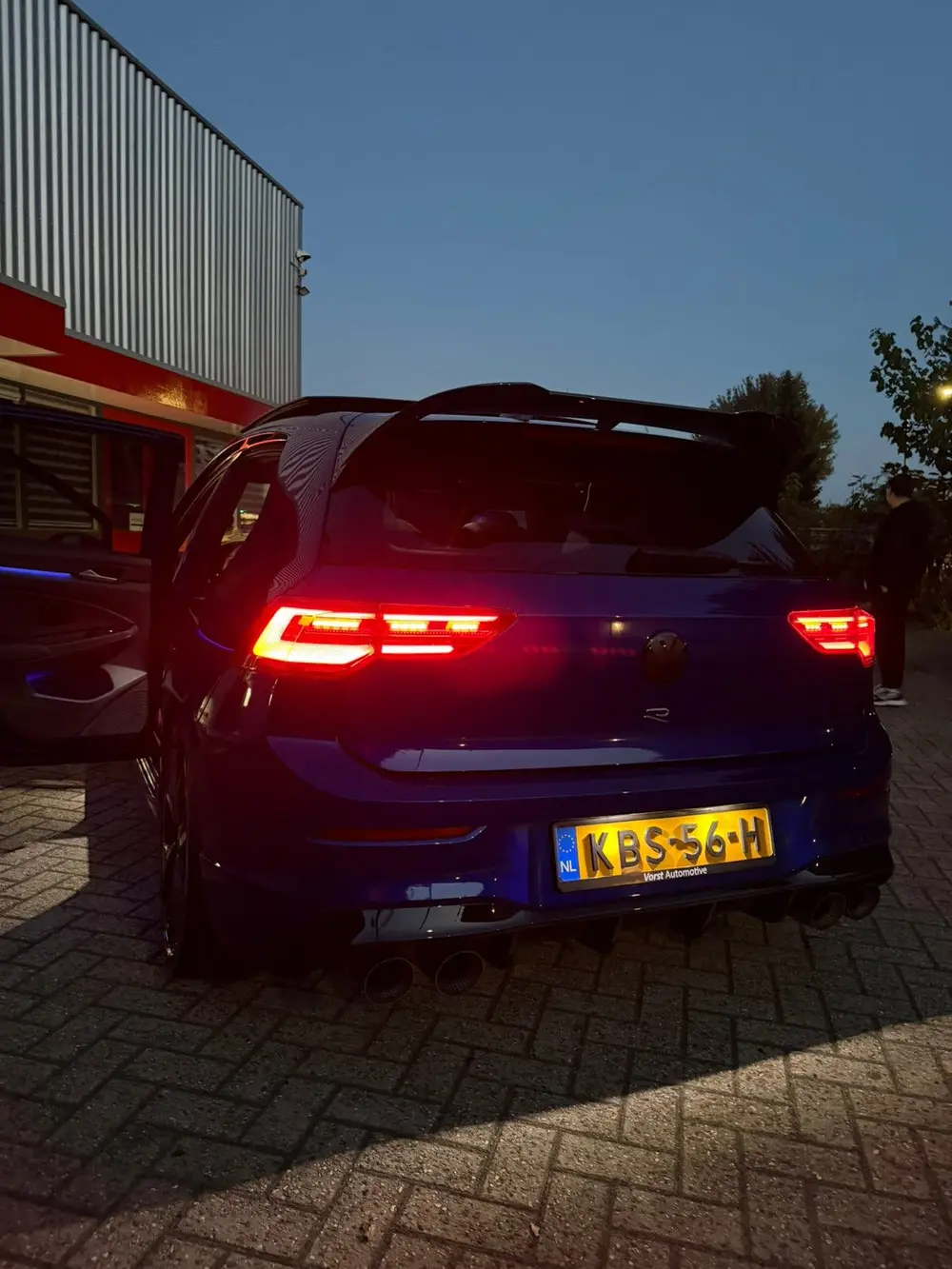 Volkswagen Golf 8 R  2.0 TSI 320pk 7-DSG 4MOTION 2022 Blauw uit 2022, foto 11