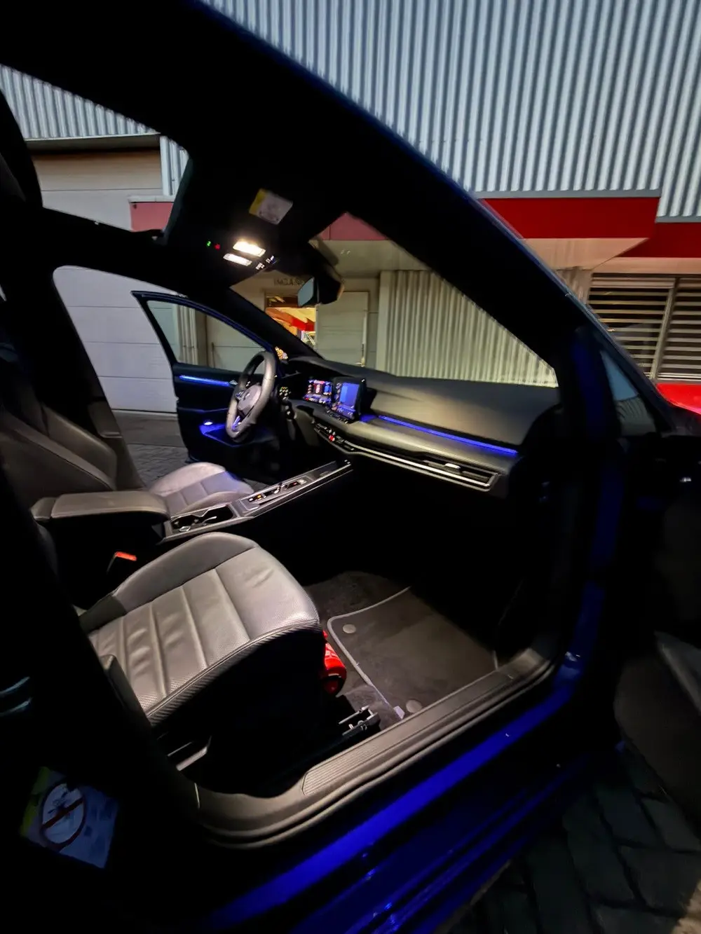 Volkswagen Golf 8 R  2.0 TSI 320pk 7-DSG 4MOTION 2022 Blauw uit 2022, foto 14