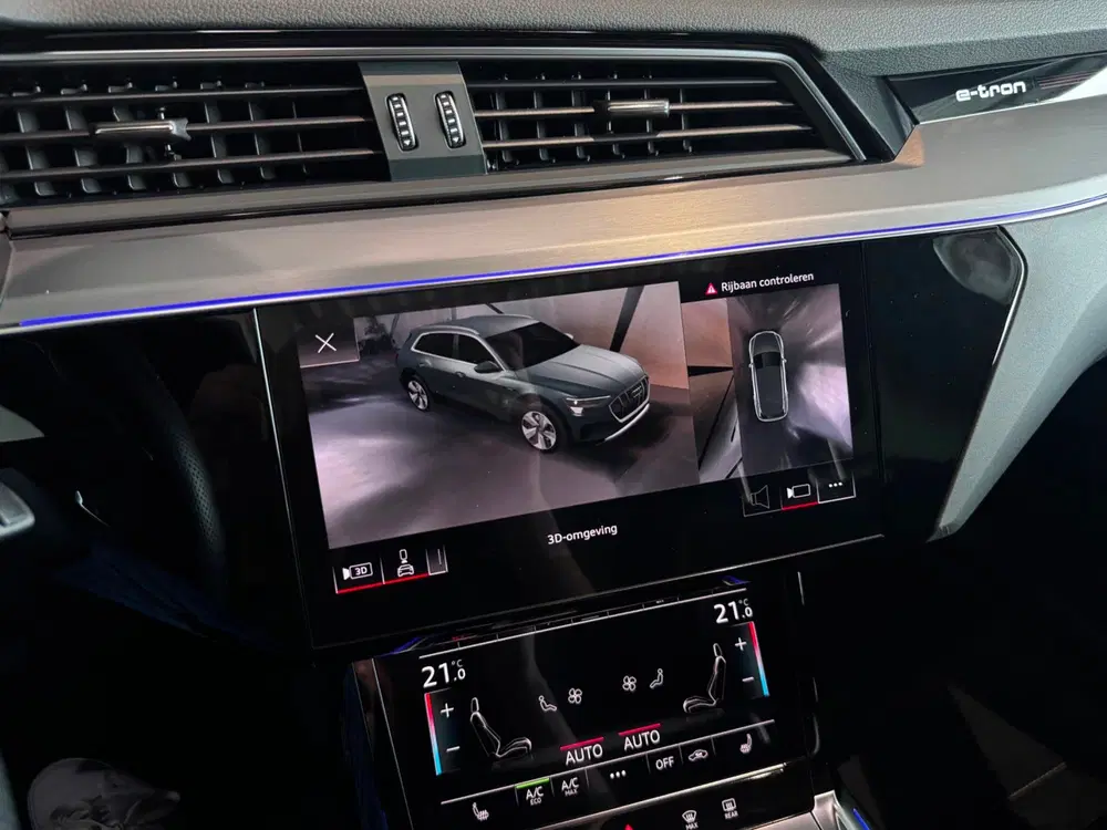 Audi e-tron 55 S edit uit 2022, foto 18