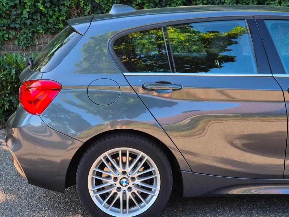 BMW 1-serie 120i High Executive M Sport Apple CarPlay uit 2019, foto 13