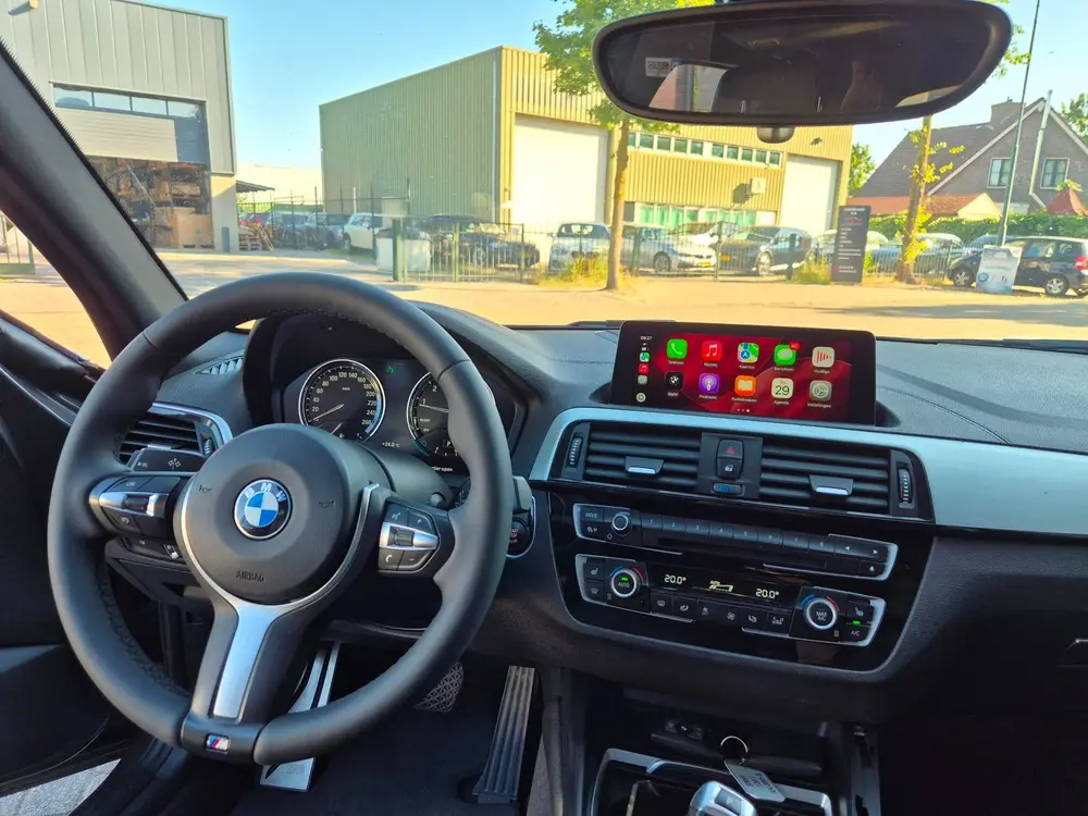 BMW 1-serie 120i High Executive M Sport Apple CarPlay uit 2019, foto 17