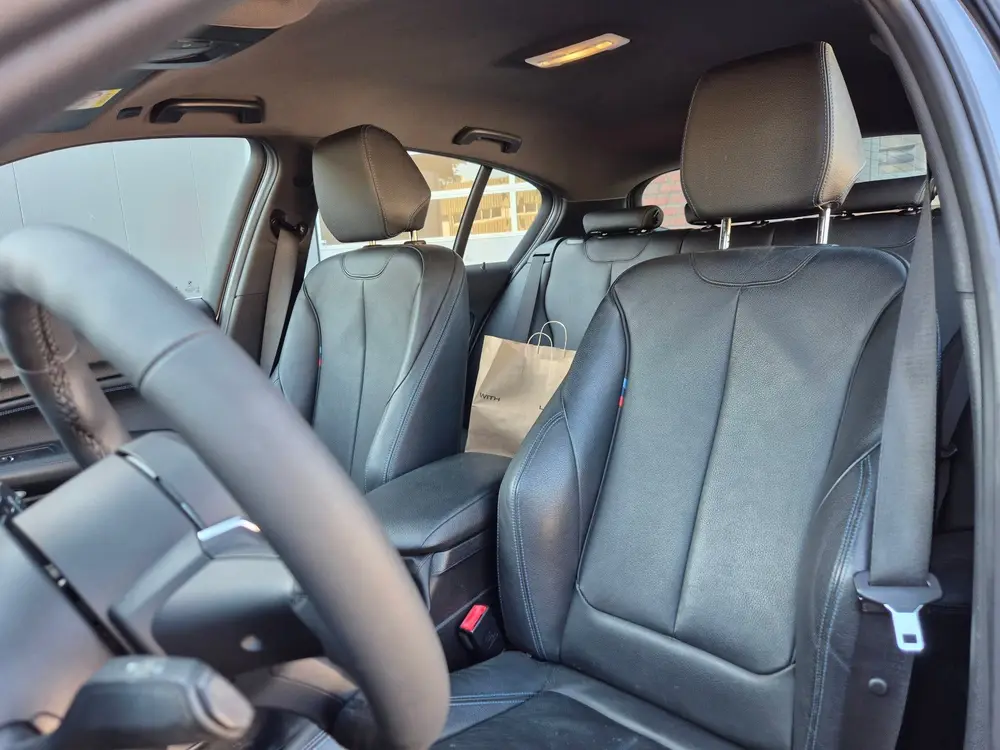 BMW 1-serie 120i High Executive M Sport Apple CarPlay uit 2019, foto 19