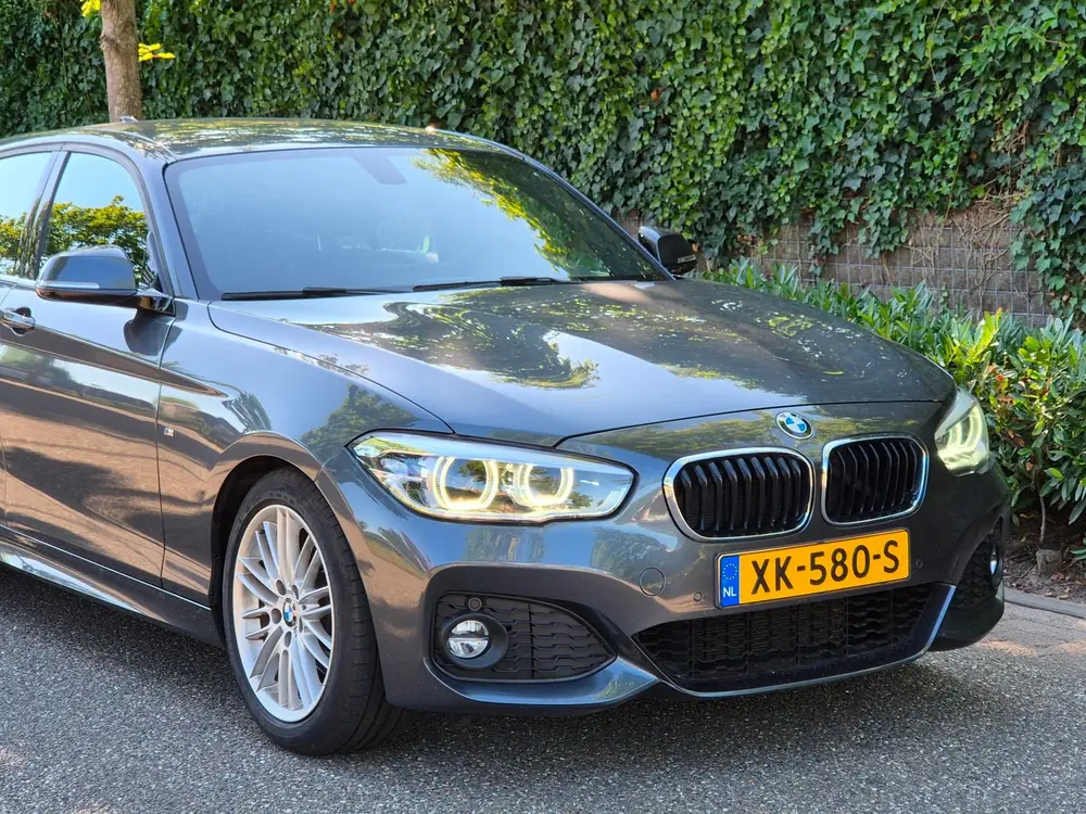 BMW 1-serie 120i High Executive M Sport Apple CarPlay uit 2019, foto 9