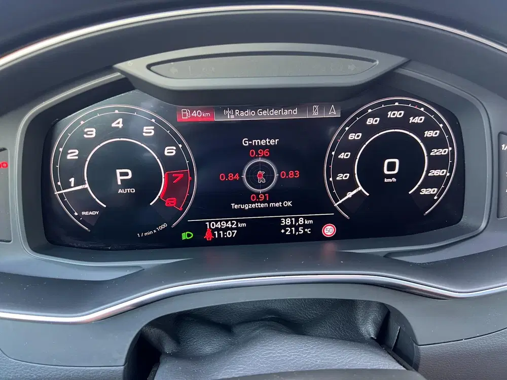 Audi RS6 Quattro uit 2020, foto 10