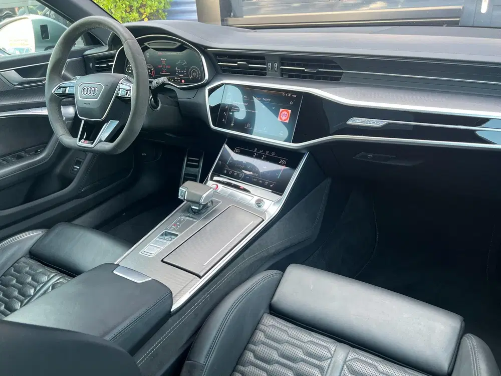 Audi RS6 Quattro uit 2020, foto 15