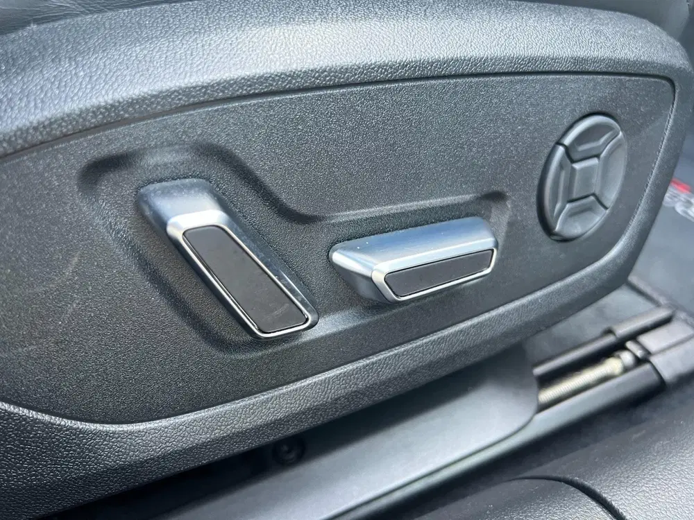 Audi RS6 Quattro uit 2020, foto 18
