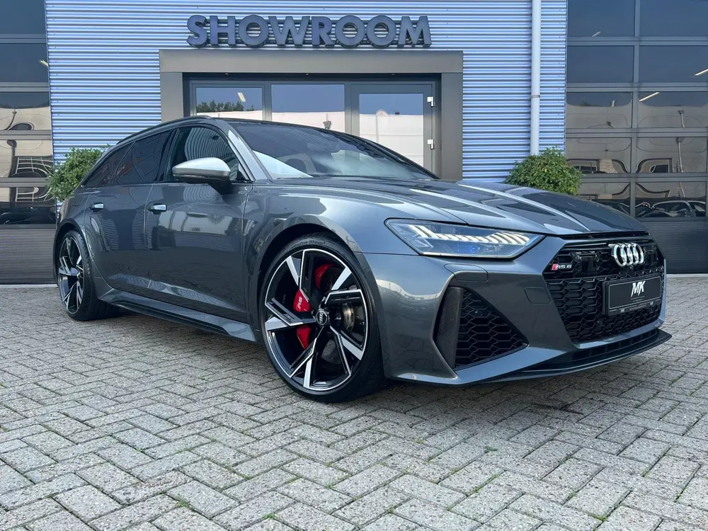 Audi RS6 Quattro uit 2020, foto 7