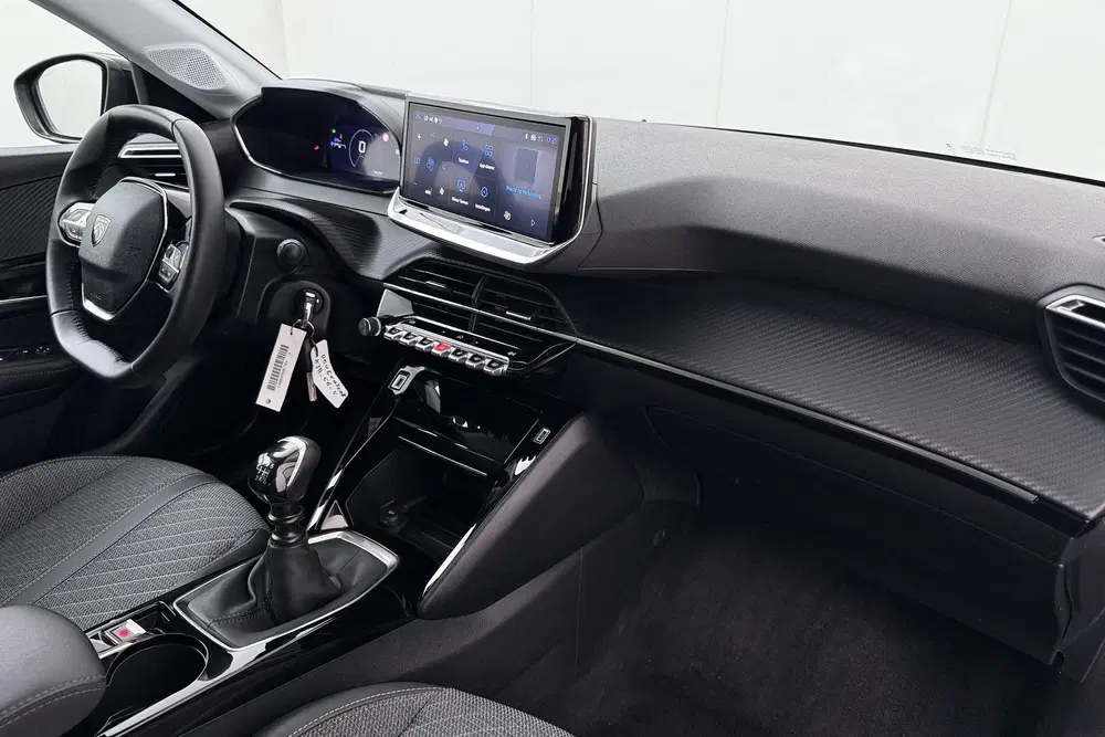 Peugeot 208 1.2T 101 PK Allure Carplay Cruise LED (bj uit 2025, foto 12