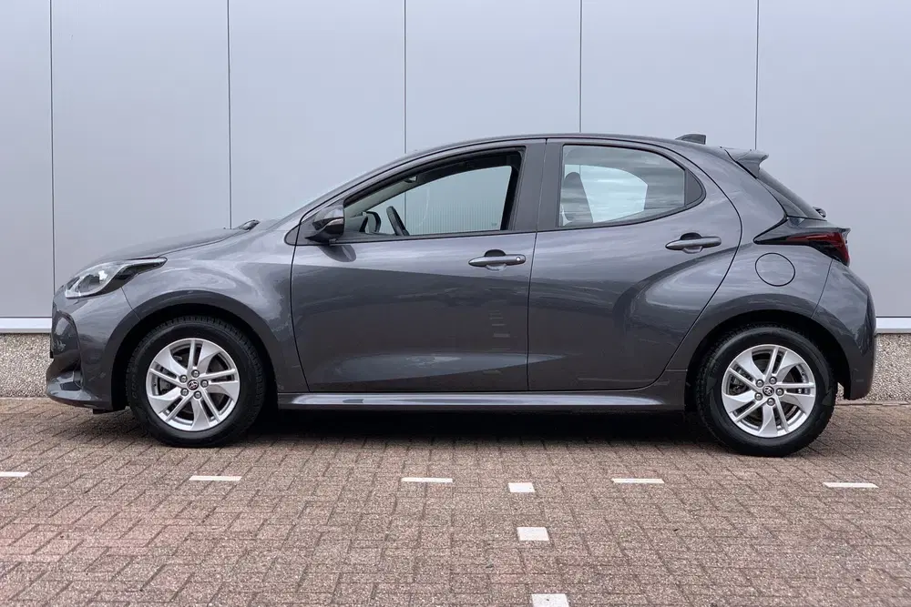 Toyota Yaris 1.5 Hybrid 115 Business edition uit 2025, foto 4