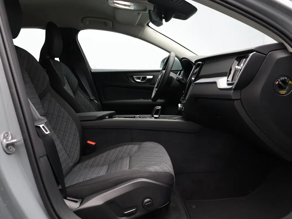 Volvo V60 B4 197PK Essential Edition uit 2026, foto 9