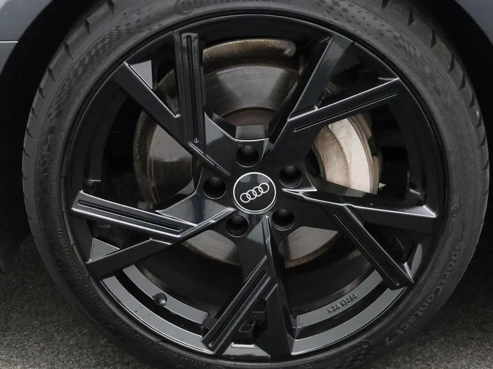 Audi A4 40 TFSI quattro S edition uit 2022, foto 13