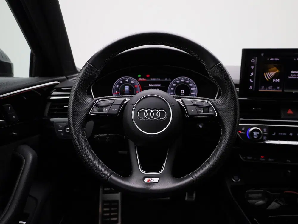 Audi A4 40 TFSI quattro S edition uit 2022, foto 7