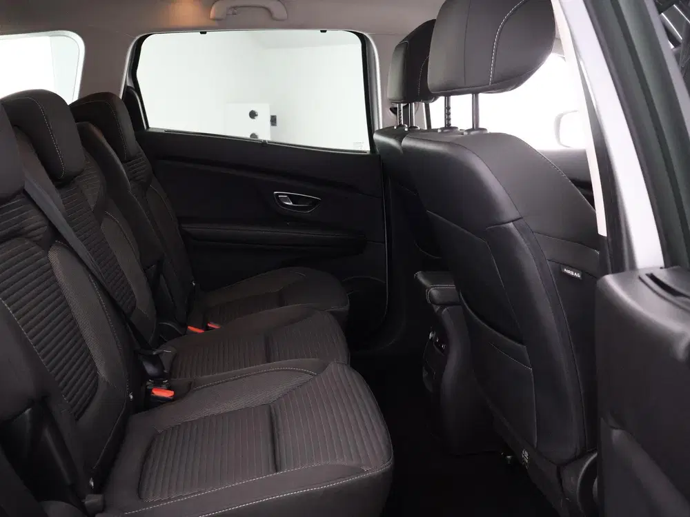 Renault Grand Scenic Grand Scénic 1.3 TCe INTENSE TWO-TONE 7 ZI uit 2020, foto 13