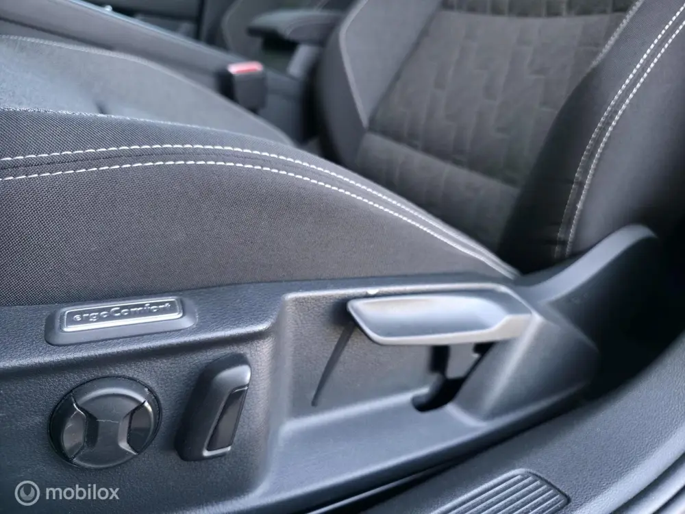 Volkswagen Passat Variant 1.5 TSI / DSG / Carplay / Camera uit 2023, foto 8
