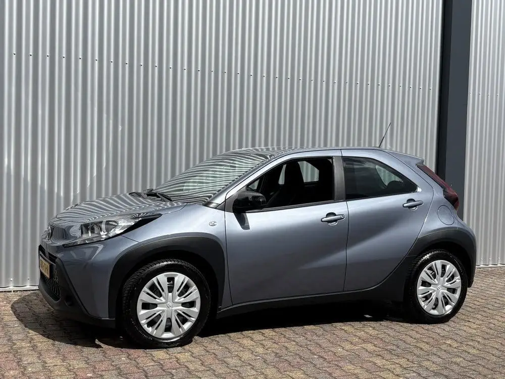 Toyota Aygo X 1.0 VVT-i MT Play uit 2024, foto 2