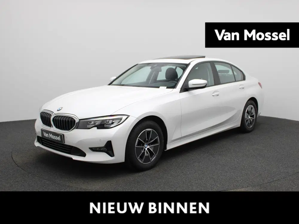 BMW 3-serie 318i Executive uit 2022