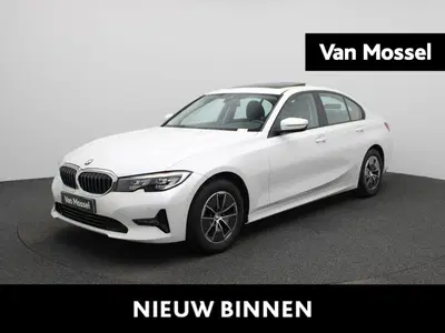 BMW 3-serie 318i Executive uit 2022