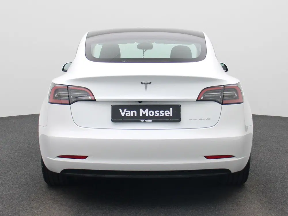 Tesla Model 3 Long Range DUAL MOTOR AWD 75 kWh uit 2023, foto 5