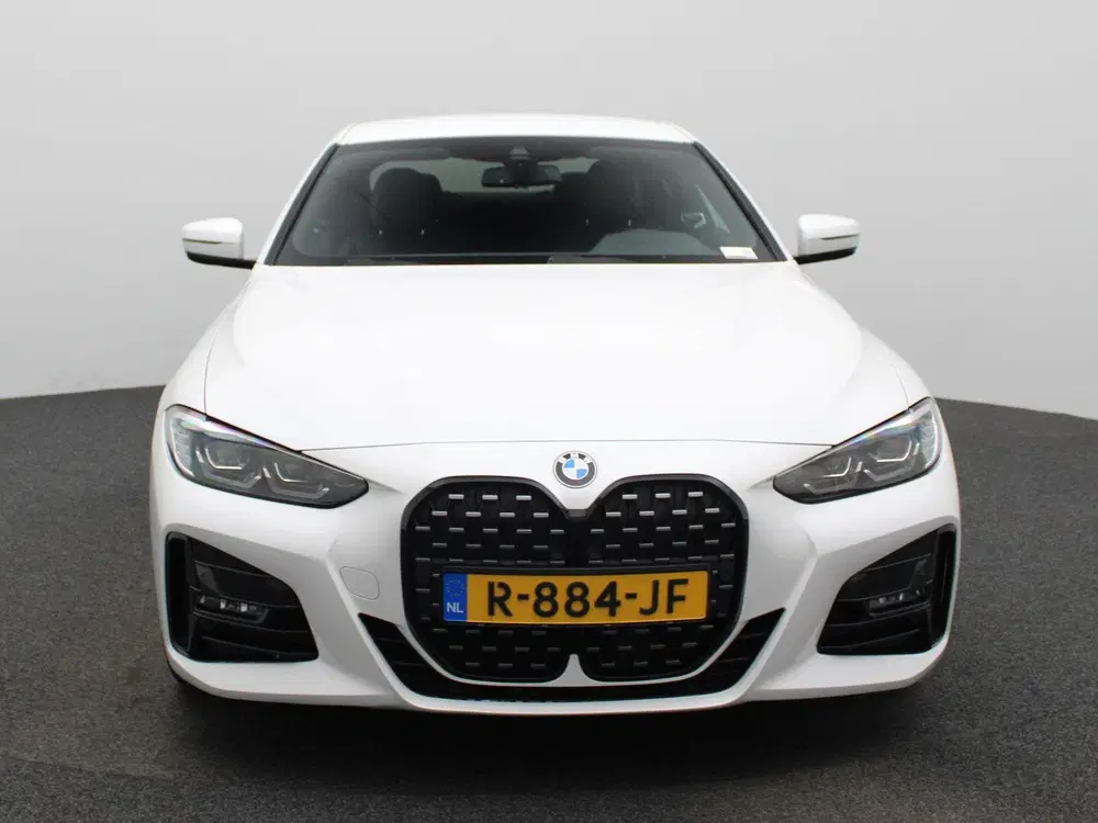 BMW 4-serie 4-serie Coupé 430i High Executive uit 2022, foto 3