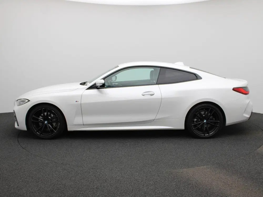 BMW 4-serie 4-serie Coupé 430i High Executive uit 2022, foto 4