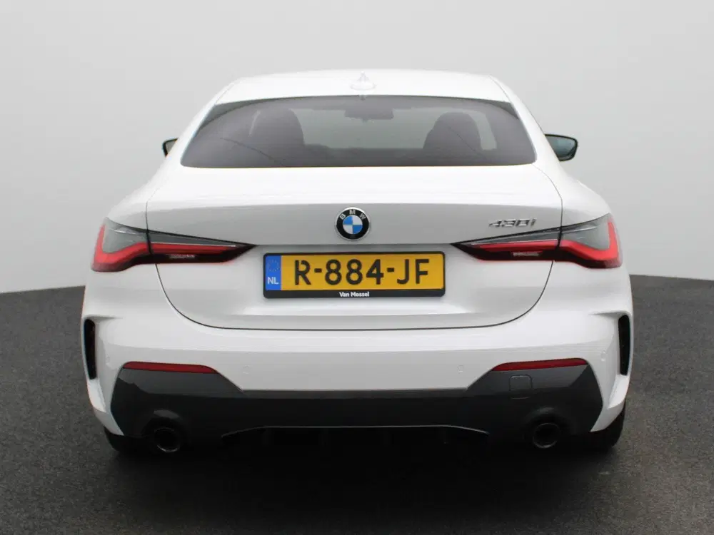 BMW 4-serie 4-serie Coupé 430i High Executive uit 2022, foto 5