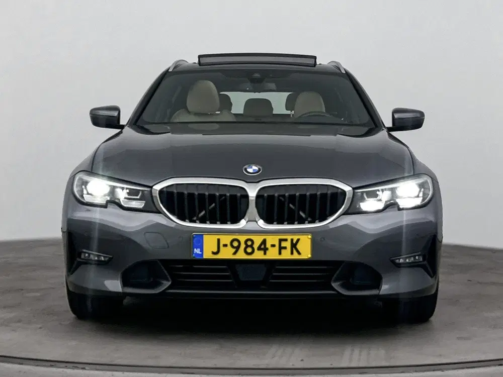 BMW 3-serie 320i Executive Edition uit 2020, foto 5