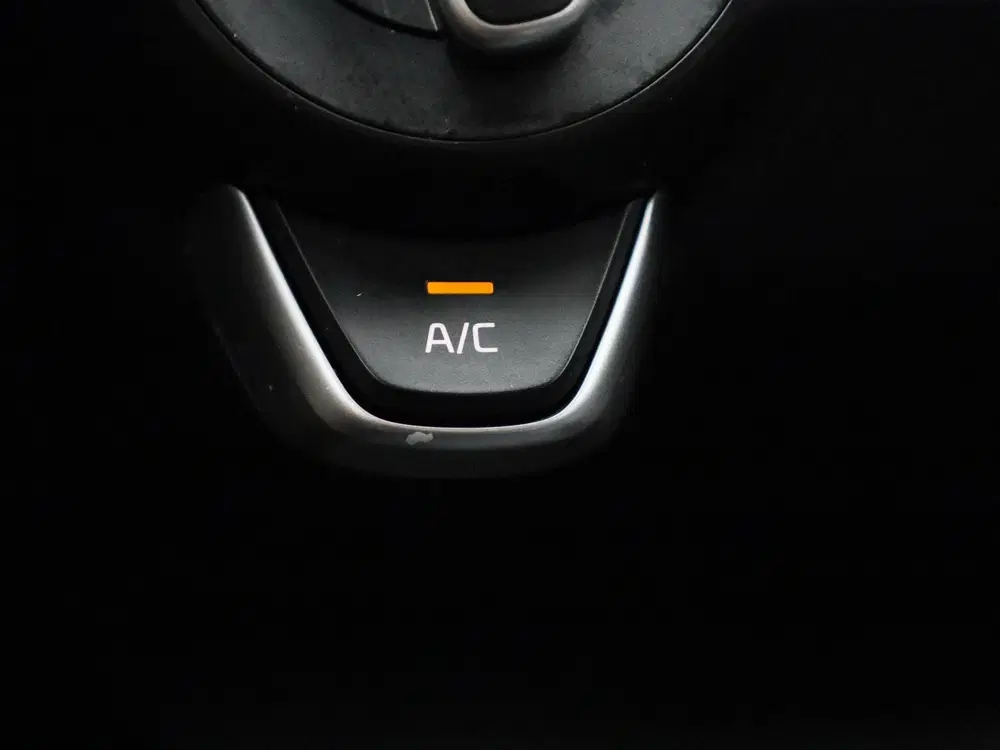 Kia Stonic 1.0 T-GDi DynamicLine uit 2022, foto 19