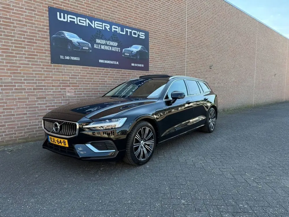 Volvo V60 2.0 T8 AWD Recharge Hybride BTW-AUTO Pano uit 2021, foto 3