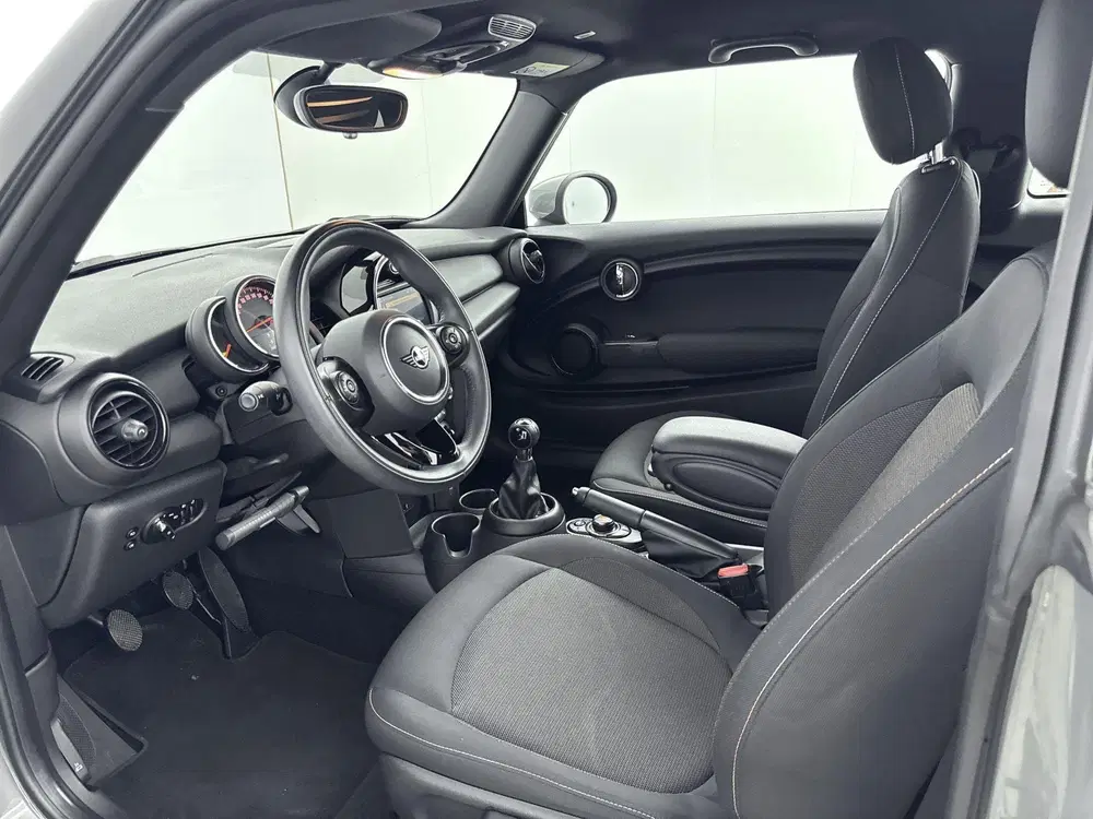 Mini One 1.5 One uit 2020, foto 8