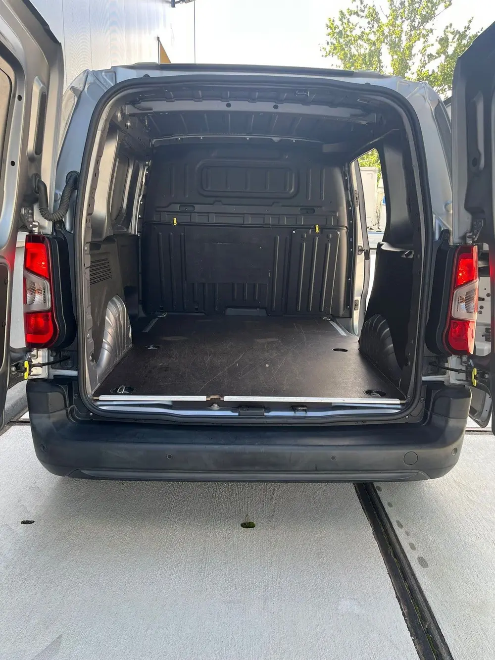 Citroën Berlingo Citroen BERLINGO 1.2 Airco cruise BTW&BPM uit 2019, foto 6