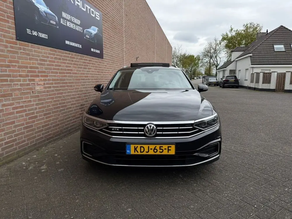 Volkswagen Passat Variant 1.4 TSI PHEV GTE Business Panorama uit 2019, foto 2
