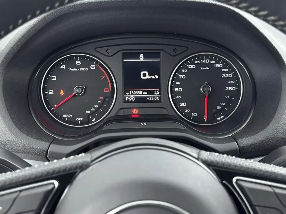 Audi Q2 35 TFSI CoD Sport S line Edition uit 2019, foto 9